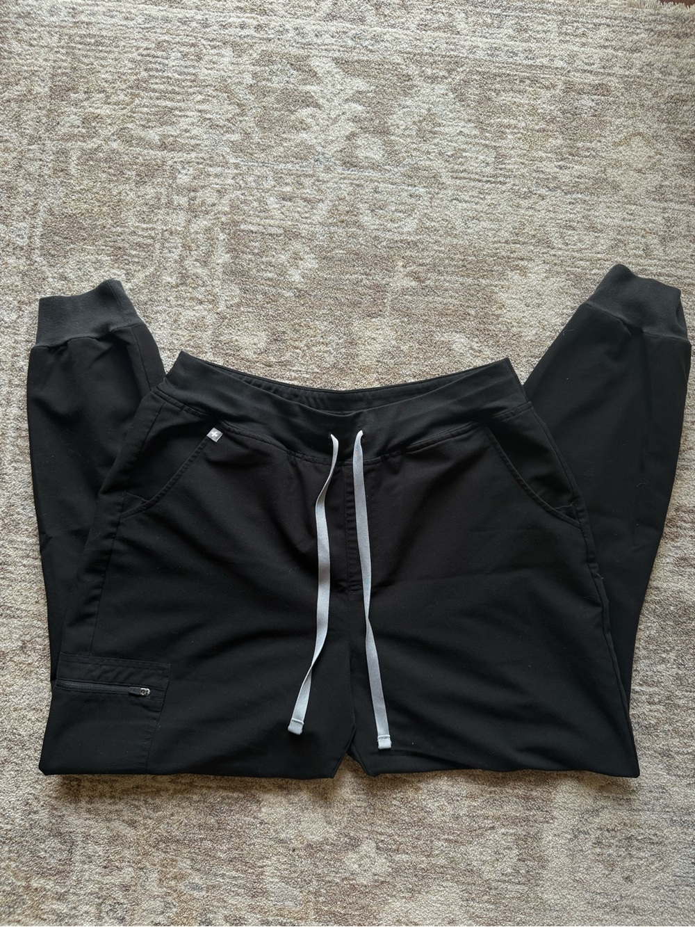 Figs Zamora Black Jogger Scrub Pants - Picture 4 of 8
